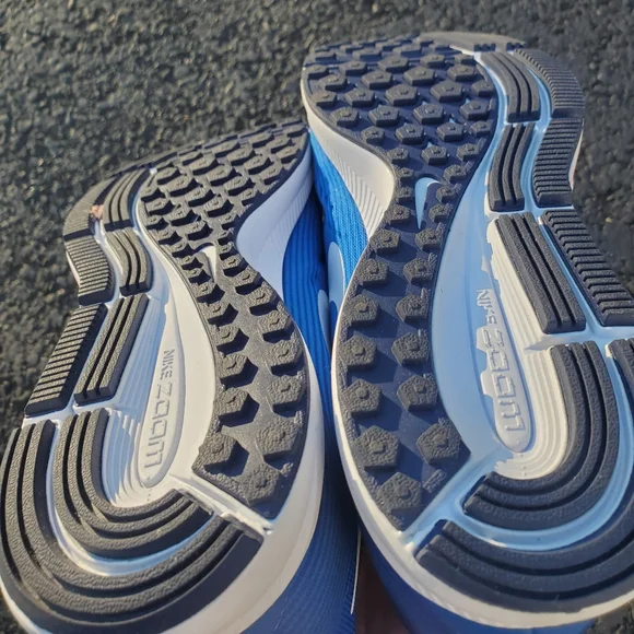 Men's Nike Air Zoom Pegasus 34 - Blue & White - Picture 6 of 8